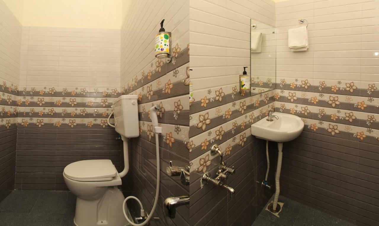 Itsy Hotels Riyas Grand تيروباتي المظهر الخارجي الصورة